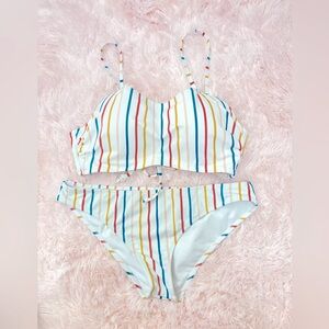 Shade & shore women’s bikini set 
size 34c/medium